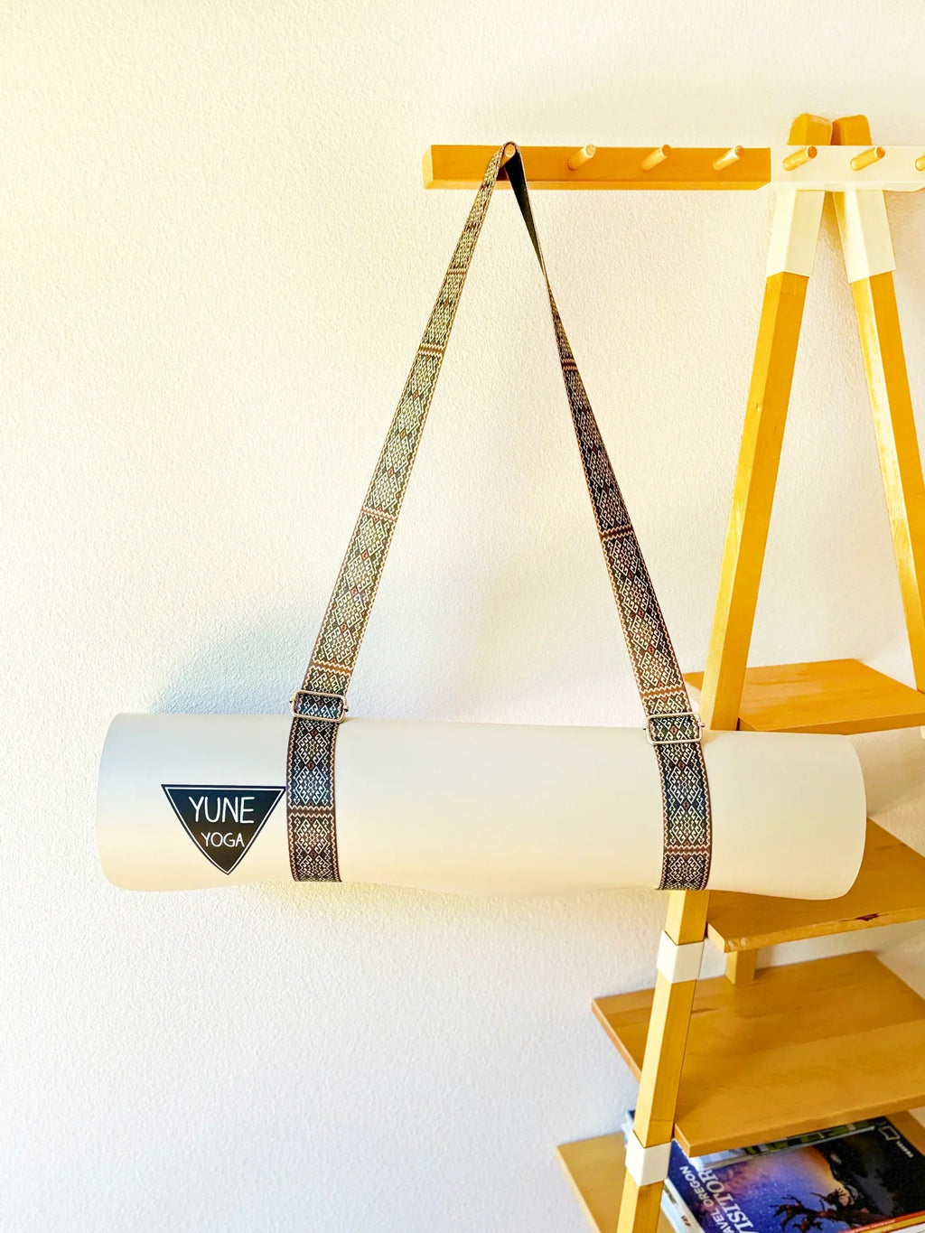 Moab Rocks Yoga Strap – Brown Stretching Strap w/ Metal Buckles | Yune Yoga